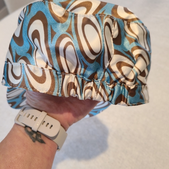 Retro look satin hat new - Picture 2 of 3